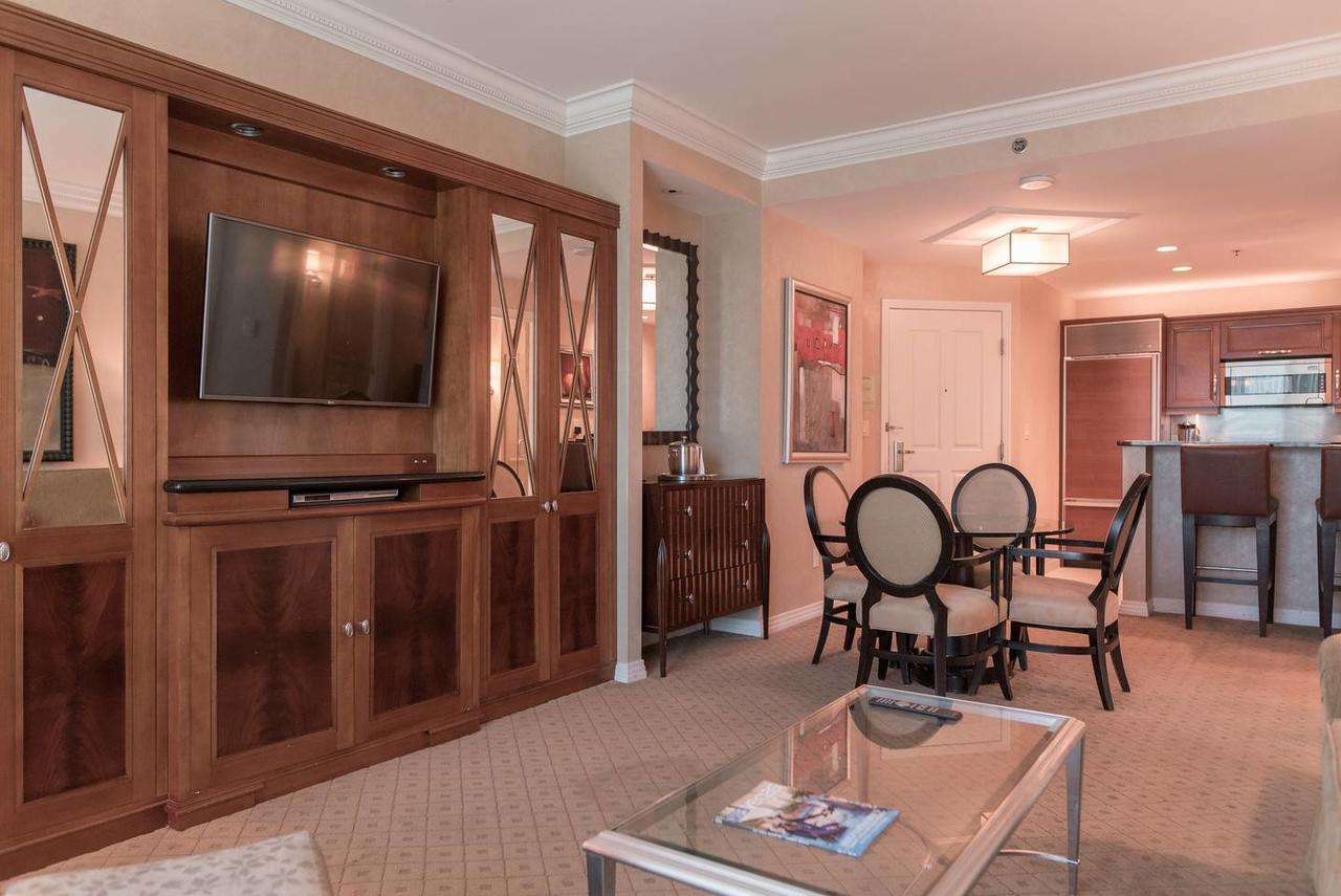 True 1Br Balcony Suite With Strip View At Mgm Signature Λας Βέγκας Εξωτερικό φωτογραφία